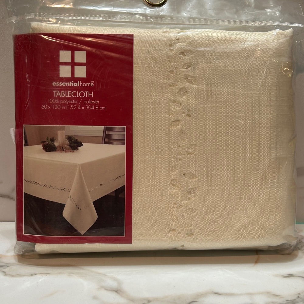 Essential Home Cream Rectangle Tablecloth 60x120 Eyelet Border 10-12 Seats NEW